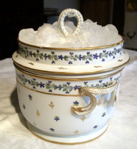 seau-a-glace-english-ice-cream-pail-1790-derby English ice cream pail, Derby 1790