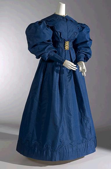 Carriage dress, silk gros de naples, 1830