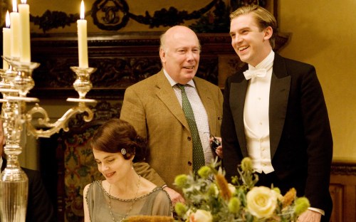 Julian Fellowes with Dan Stevens and Elizabeth McGovern. 