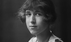 Georgette-Heyer-1923