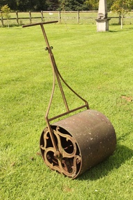 Roller, coalbrookdale. Image jardinique.co.uk