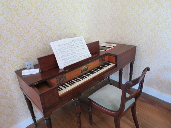 Image 9 Piano