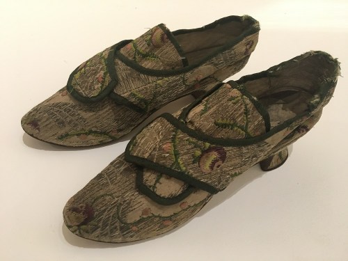 Image of Georgian era shoes from Museum Worcestershire collection: courtesy of the Worcester City Art Gallery & Museum.