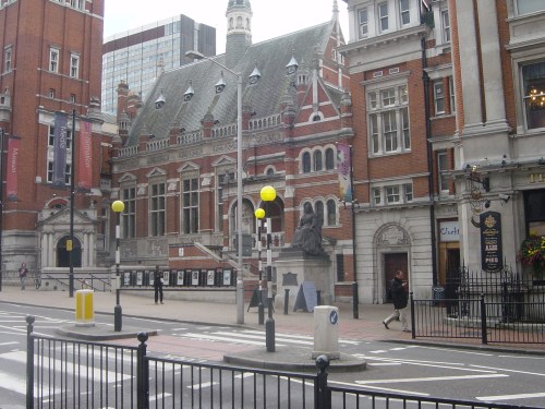 Image of Croydon Town Hall and Art Gallery, by Tony Grant